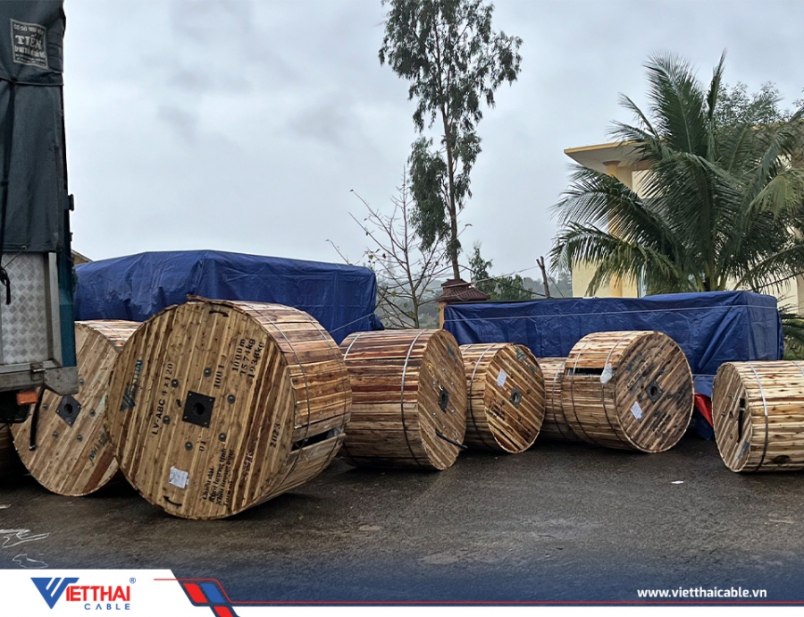 Việt Thái giao hàng Sân bay Chu Lai