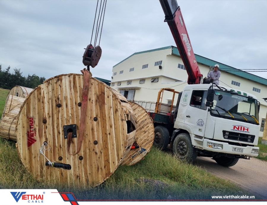 Việt Thái giao hàng Sân bay Tuy Hòa